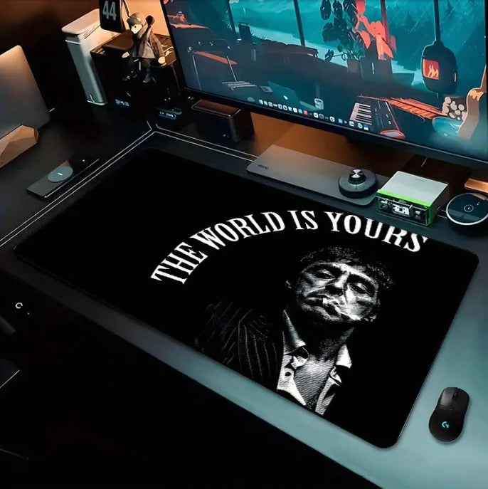 Hustleee mouse pad.